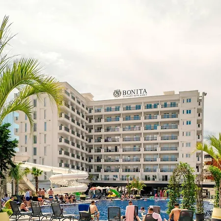 Coastline Luxury Aparthotel