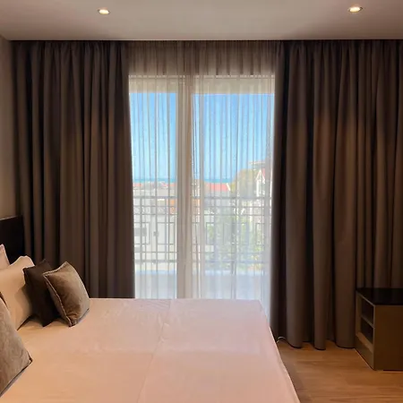 Aparthotel Coastline Luxury 4*