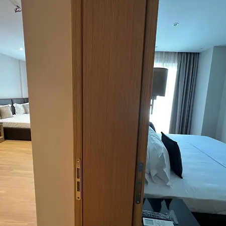 Coastline Luxury * Golem (Tirana)