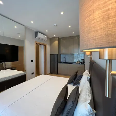 Coastline Luxury Apartahotel 4*