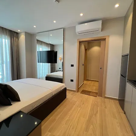 Coastline Luxury Apartahotel 4*