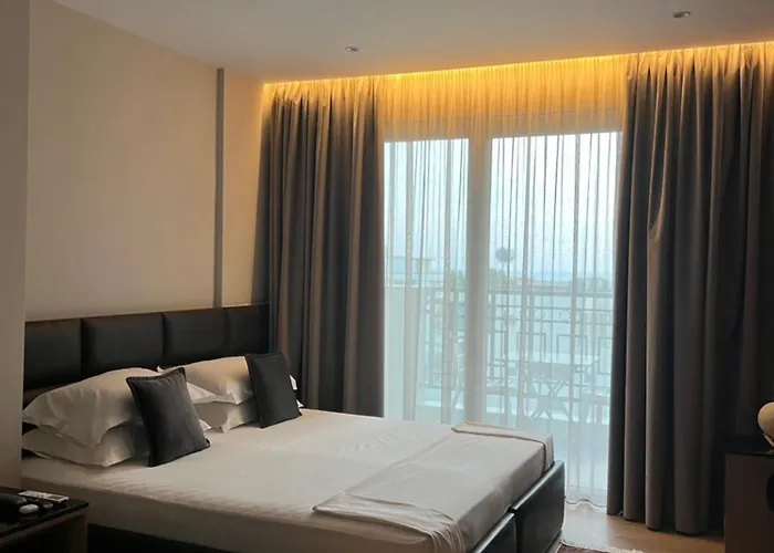 Coastline Luxury 4*