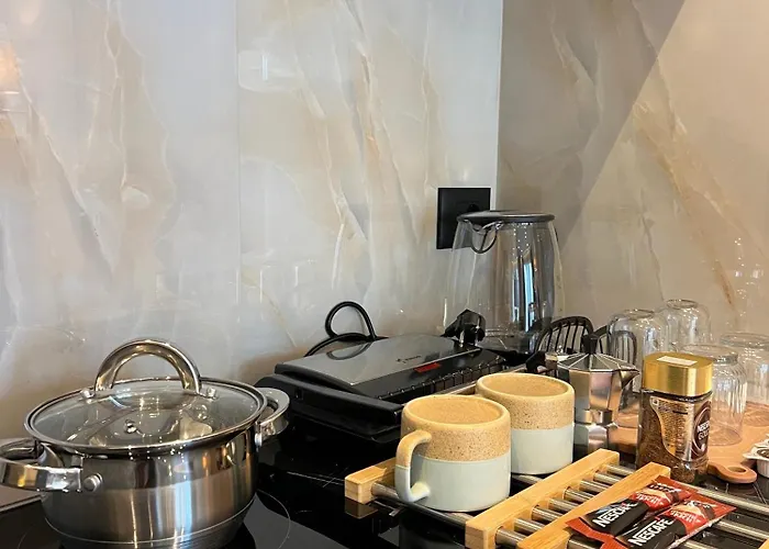 Coastline Luxury Lägenhetshotell 4*